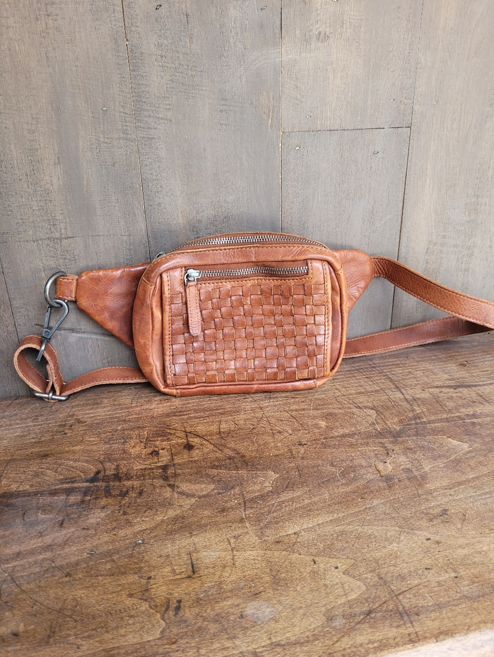 EUC Vilenca Holland Leather Belt Bag Women's Woven Brown Fanny Pack Crossbody